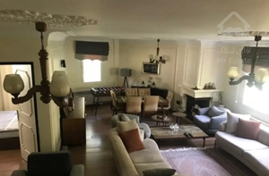 ۱۱۱متر مبله نبش فسنقری