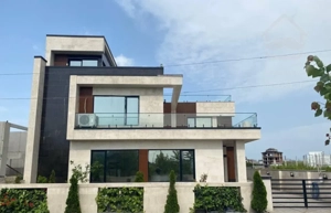 رهن کامل ویلا تریپلکس استخردار با روف گاردن