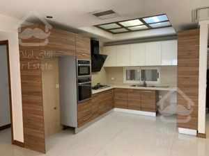 90 متر سلطنت نشین دروس