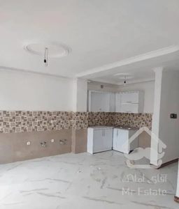 93متر آپارتمان درب ورودی جدا طبقه اول