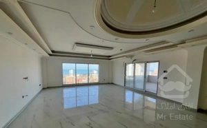 پنت هاوس ۱۵۰ متری با بالکن بزرگ رو به دریا