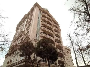 (( ۶۲ متر فول امکانات خوش نقشه روبه آفتاب ))