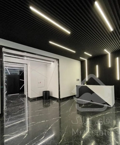 ۱۳۰ متر فول مشاعات*لوکیشن اعیان نشین*کلیدنخورده