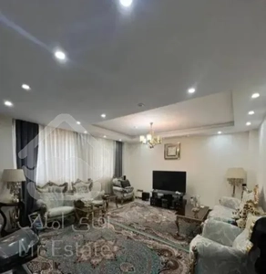 62متر پارکینگدار  //دانشگاه  جمهوری //همکف