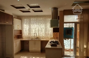 میدان ۳۸شکیبائی ۸۰متر