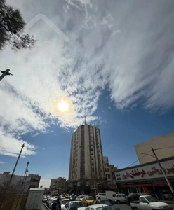 ۱۰۰ متر فلکه اول صادقیه حیاط در اختیار