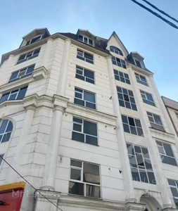 آپارتمان ۸۵متر/کلید نخورده نوساز/شیک و غرق درنور