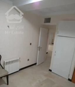 ۱۳۰متر/شهران/فول امکانات/غرق نور