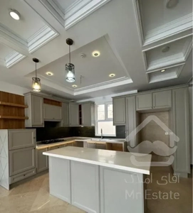 گیشا ۱۰۰ متر ۲ خواب ۸ ساله «جنوبی و شمالی»فرعی دنج