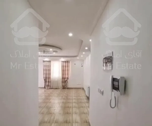 اپارتمان / 98متر / یکسال ساخت / مرکز شهر