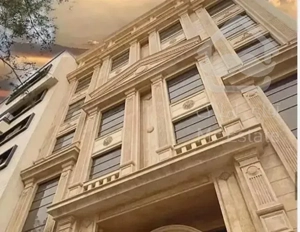 فروش آپارتمان ۲۲۱ متر سه خواب کاشانی ۳