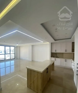 فروش ۹۳ متر ۲خوابی ورودی لابی