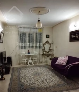 ۴۰ متر  طبقه ۱  پارکینگ دار  ۱۰ ساله  فلاح