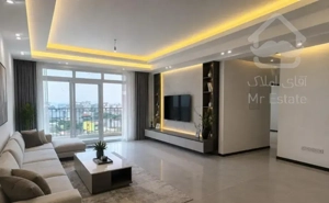 واحدی خاص پسند ۱۴۰ متری تاپ لوکیشن معلم