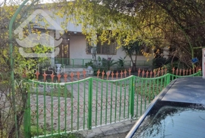 ۱۳۰۰مترباغ ۲۵۰مترویلا۲خوابه تمیز ودرمحیطی دنج