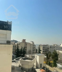 فروش آپارتمان ۳۰۰ متری ۴ خوابه در جمشیدیه