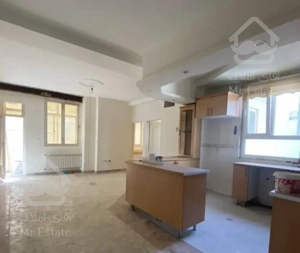 ۷۱ متر ۱ خواب / سالن سراسر پرده خور