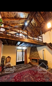 کلبه چوبی جنگلی و کوهستانی