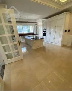 اجاره 210 متری اختیاریه