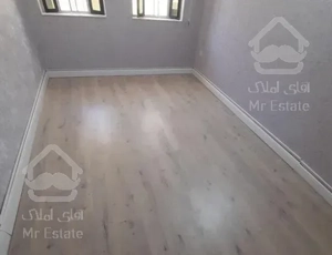 نصاب قرنیزپارکت لمینت کفپوش نصاب سقف کاذب وتعمیرات