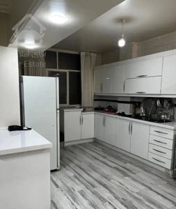 آپارتمان۹۸ متری/دوکله نور/بازسازی/مشتاق خیابان مهر