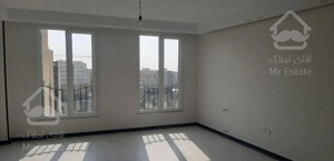 ۱۱۰ متر  دو خواب تخلیه فول امکانات