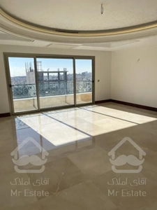 160 متر در بهترین لوکیشن اختیاریه