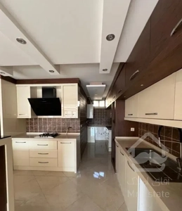 اپارتمان ۱ واحدی ۲طرف نور۱۰۳ متر خوش نقشه بازارچه