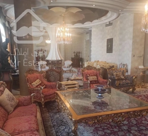 آپارتمان ۳۰۰ متری ، ۴ خواب ، ویو ابدی ، بازسازی