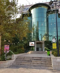 مغازه ۱۰ متری