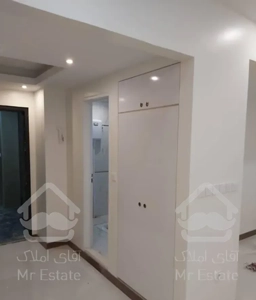 گلبرگ غربی ایزدی جنوبی واحد نوساز ط اول یا پنجم