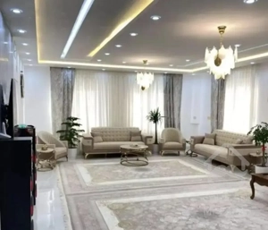۱۱۵متر / ۳ساله / فول امکانات/ سالن پرده خور