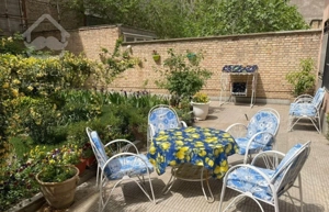 ۱۱۰ متـر/ ۱۰۰ متر حیـاط / درب مستقـل / ۶ واحـدی