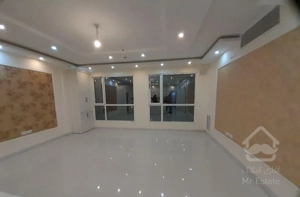 آپارتمان ۹۱متر/کلیداول/لابی/جنوبی/روبه خیابان