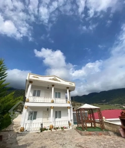 ۱۴۰ متر سه خوابه تکواحدی