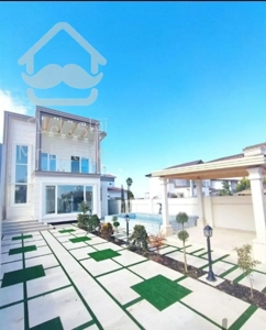 ویلا۲۵۰متری با۲۰۰بنا/نماابی سندتکبرگ