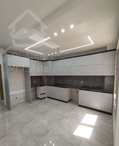 طبقه اول وسوم 105متری در میدان امام حسن مجتبی