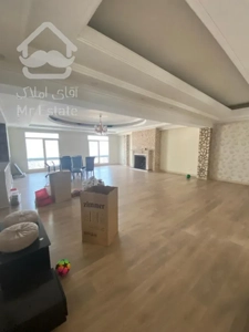 رهن و اجاره آپارتمان ۲۱۰ متری ۳ خوابه نیاوران