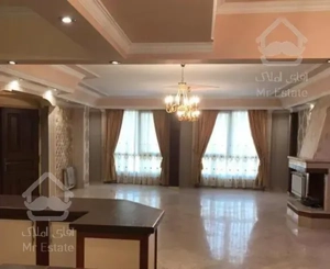 ۱۸۵متر۳خ با۷۵مترحیاط اختصاصی و۱۰مترپاسیو