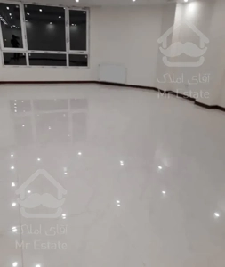 آپارتمان ۱۳۰ متری کلید نخورده