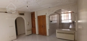 آپارتمان۹۰متری دوخوابه طبقه دوم شیخ صدوق شمالی