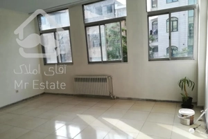 آپارتمان صد متری واقع در تهران شرق