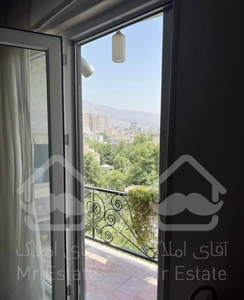 باغ فردوس ناصری ۱۵۲ متر ۳ خوابه مشرف به باغ