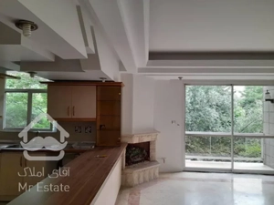 آ‌پارتمان ۱۵۰ متری برای اجاره در فرمانیه