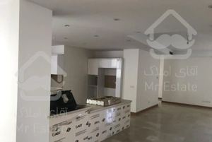 100 متر آپارتمان،ورودی لابی،۲ پارکینگ،دزاشیب