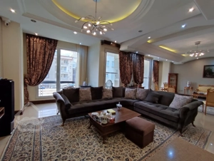 فروش اپارتمان 220 متری زعفرانیه