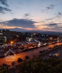 فروش آپارتمان ۱۰۰متری مجتمع بهداشت طبقه ۵