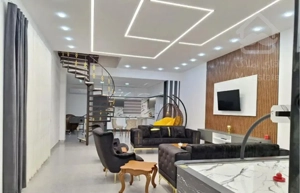 ویلا استخردار دوبلکس نوسازسرخ رود(روستای زنگی کلا)