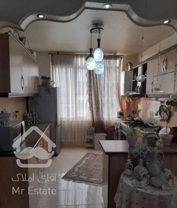 ۷۰متر پارکینگدار طبقه اول/جمهوری