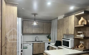 ۸۰ متر، فول امکانات